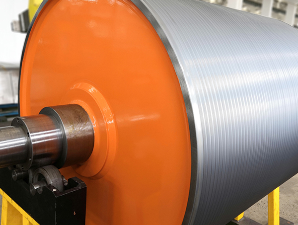 Valec potiahnutý tvrdou zliatinou